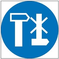 М28 Работать инструментом, недающим искры- наклейка
