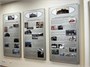 Алюминиевая композитная панель с полноцветной интерьерной печатью, багетной рамкой Нельсон (золото) и дистанционными держателями 02